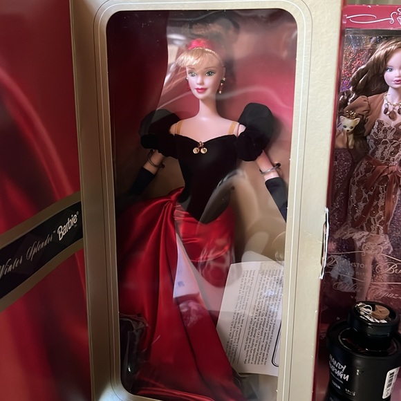 Winter Splendor Barbie - Never Removed from Box - Picture 5 of 13